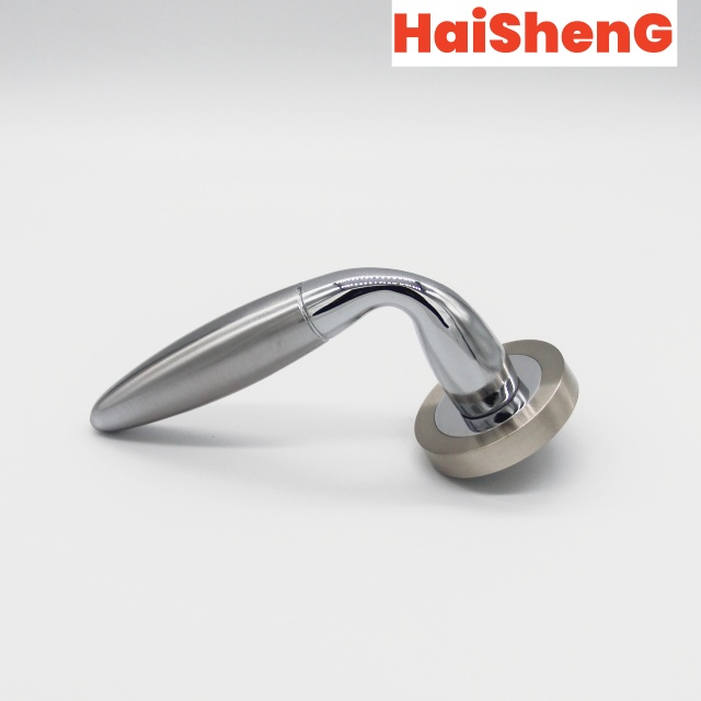 Round Lever Door Handle - 32